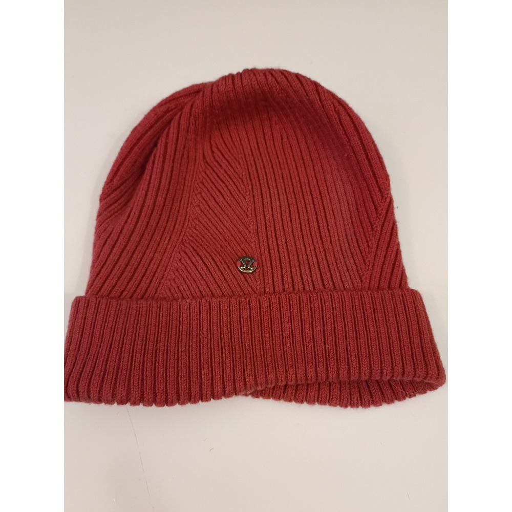 Lululemon Athletica Red Ribbed Knit Cuffed Beanie Hat with Metal Logo Stud